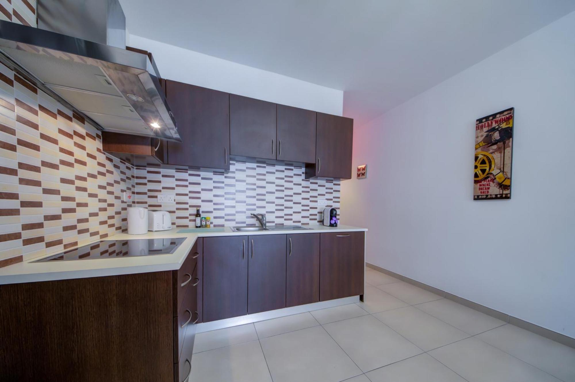 Prime Location, Modern Apartment In St Julian'S, Paceville, Apt 8 By Vaganza St. Julian's Zewnętrze zdjęcie