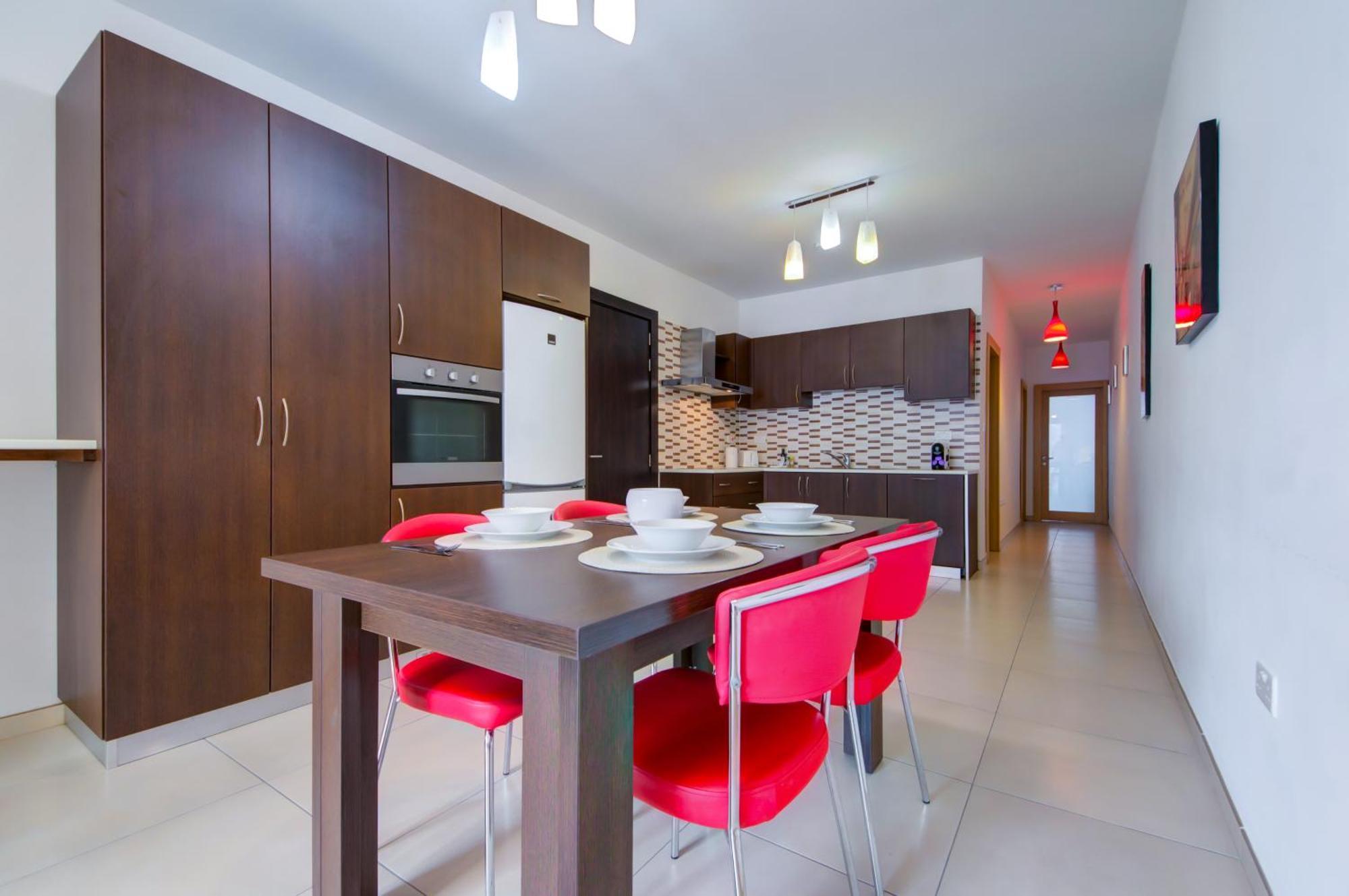 Prime Location, Modern Apartment In St Julian'S, Paceville, Apt 8 By Vaganza St. Julian's Zewnętrze zdjęcie