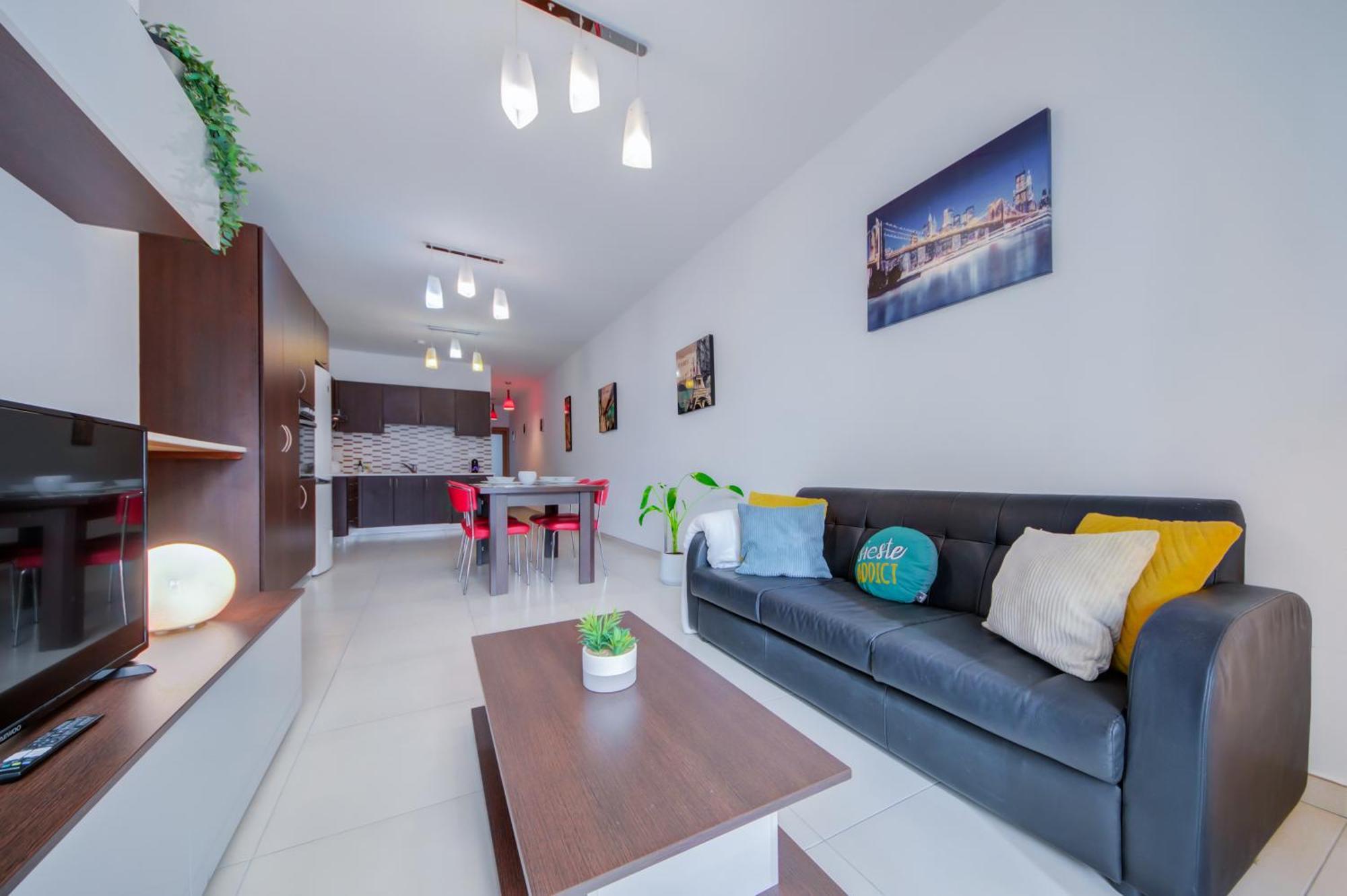 Prime Location, Modern Apartment In St Julian'S, Paceville, Apt 8 By Vaganza St. Julian's Zewnętrze zdjęcie
